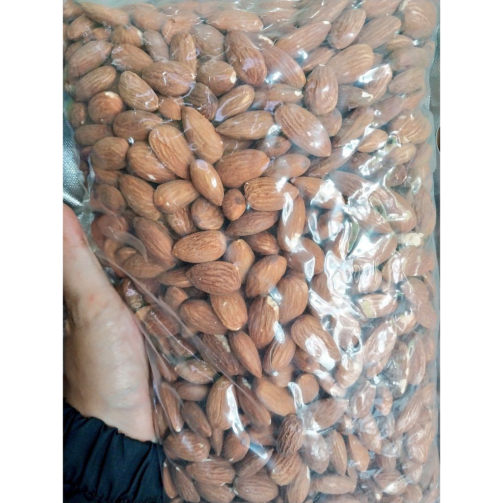 

Kacang Almond Panggang