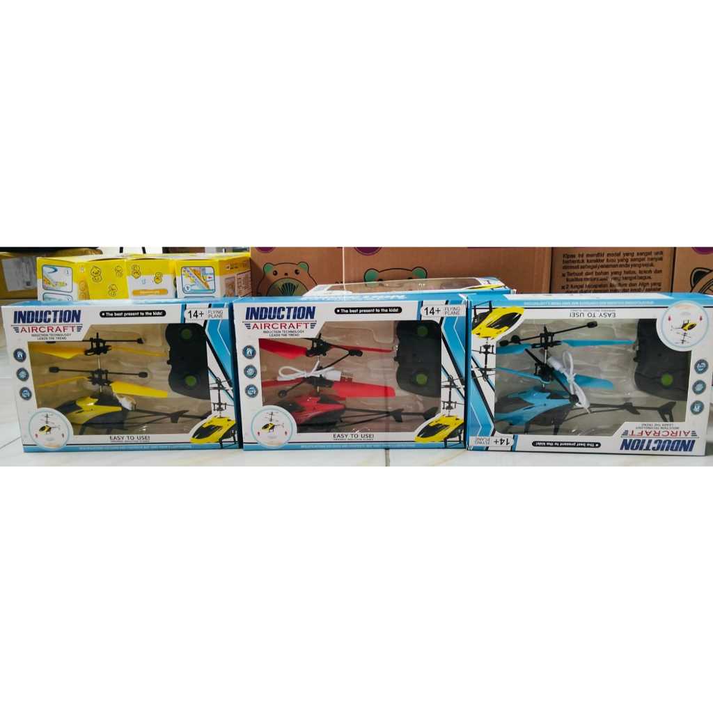 MAINAN HELIKOPTER TERBANG