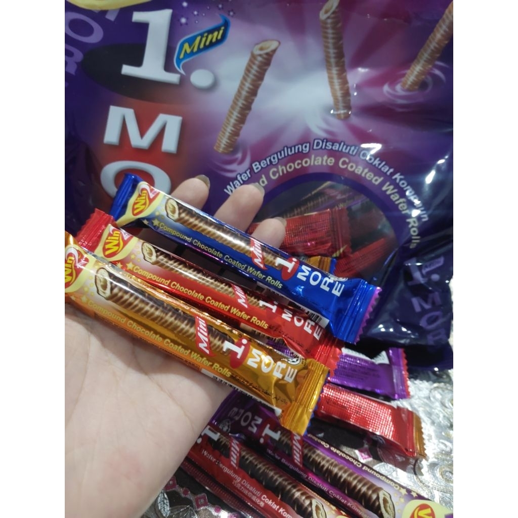

WIN2 1 MORE ONE MORE BISKUIT CHOCOLATE COKELAT