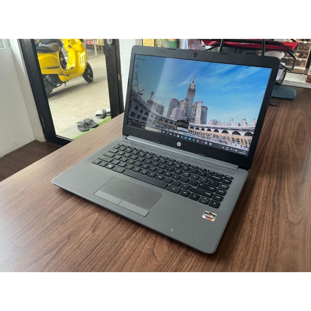 Laptop HP AMD Ryzen 3 3300u Radeon Vega Mobile Gfx