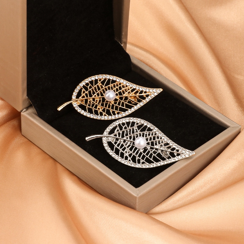 COD Bros Pin Kristal Berlian Wanita Bros Dagu Kecil /Bros jilbab Bros Cantik Bunga Mewah Perhiasan A