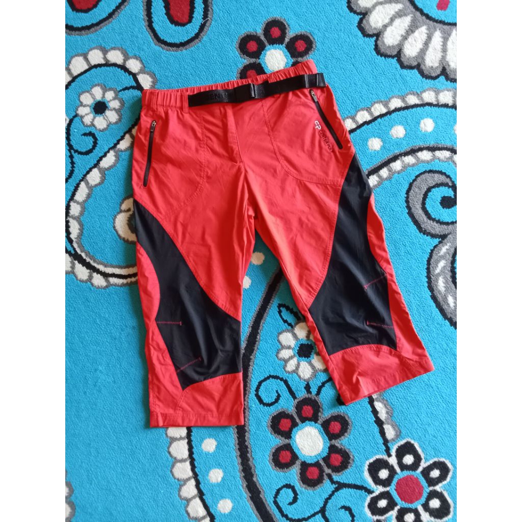 Celana Pendek Outdoor Second Red Polyester