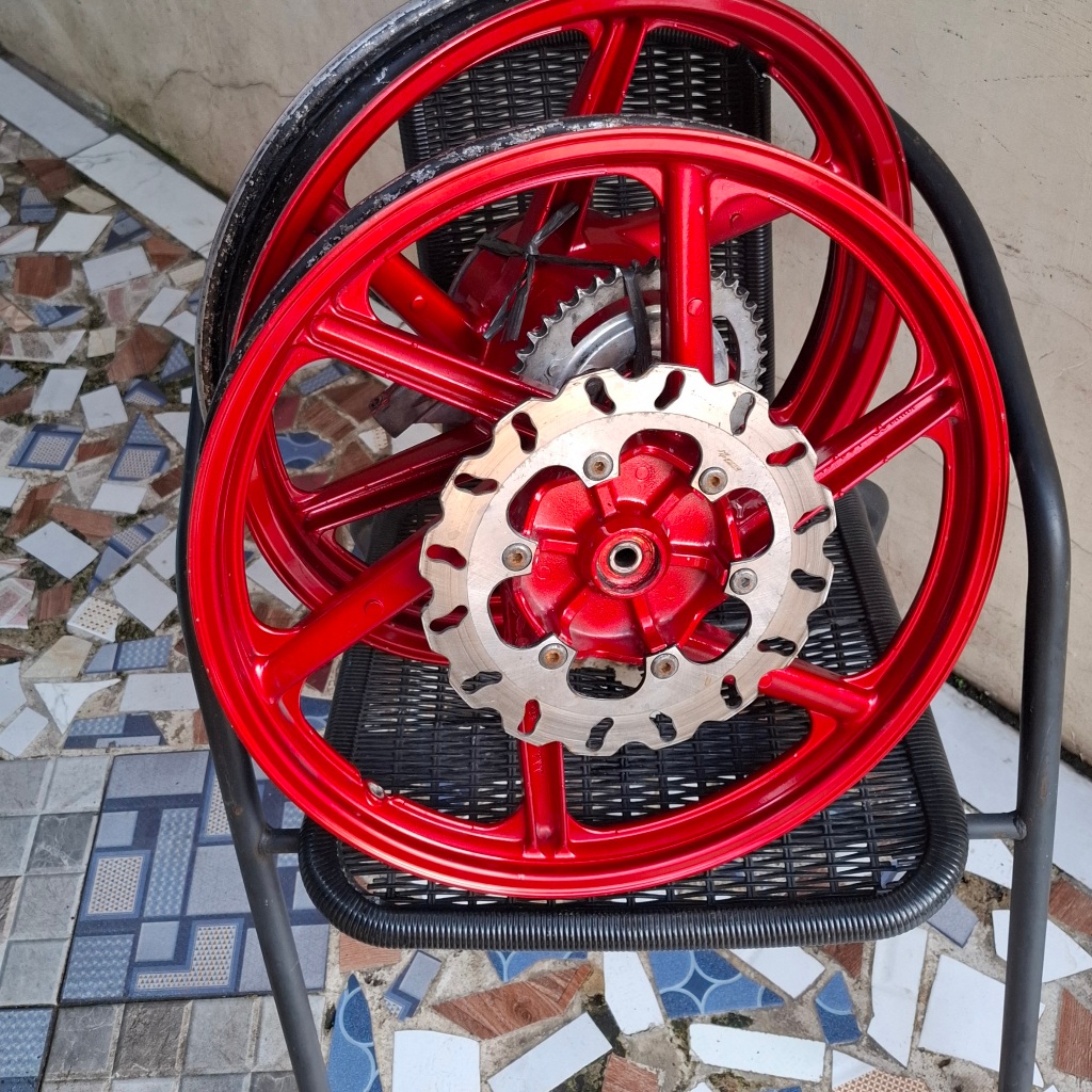 Velg palang megapro enkei ring 18 original copotan (repaint)