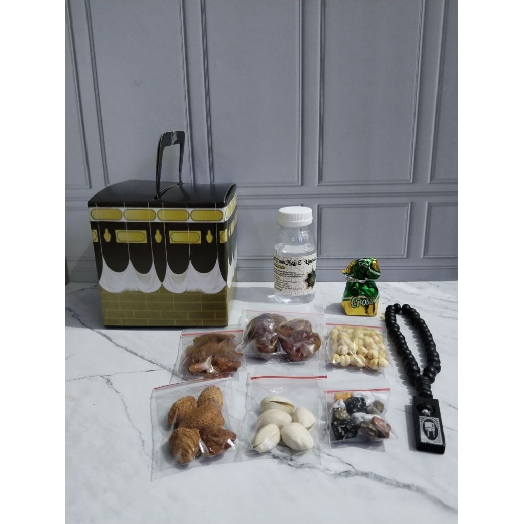 

Paket Oleh-Oleh Haji dan Umroh Paket Kumplit isi 50 pcs / Hampers Souvenir Oleh-Oleh khas Arab