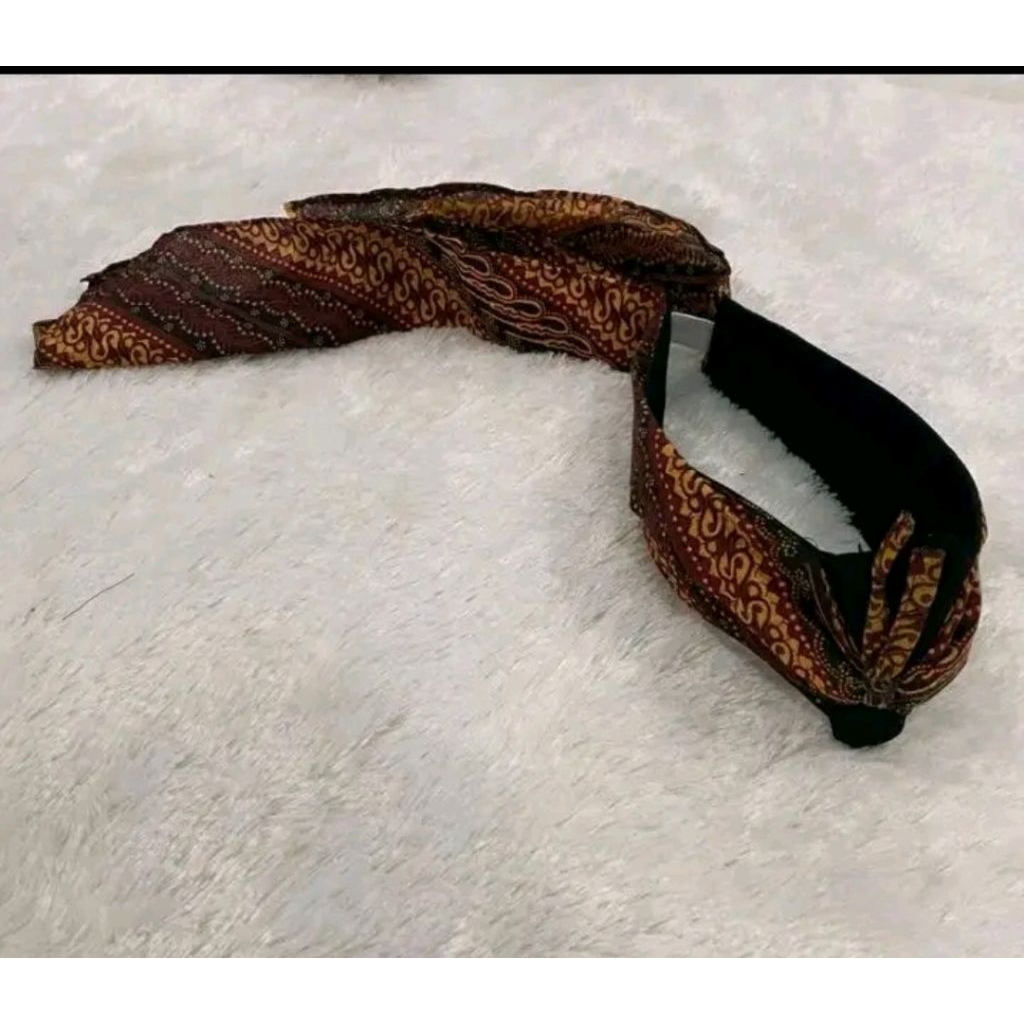 Ikat Kepala Batik Tradisional Pria - Aksesoris Pakaian Adat Sunda Premium
