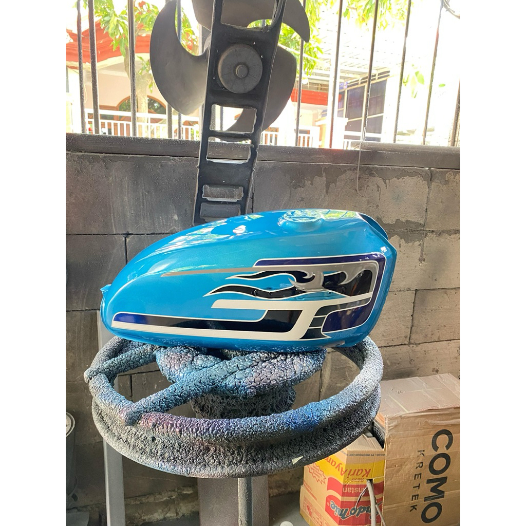 TANGKI CB125 SULTAN PART CAT/BEBAS RIQUES