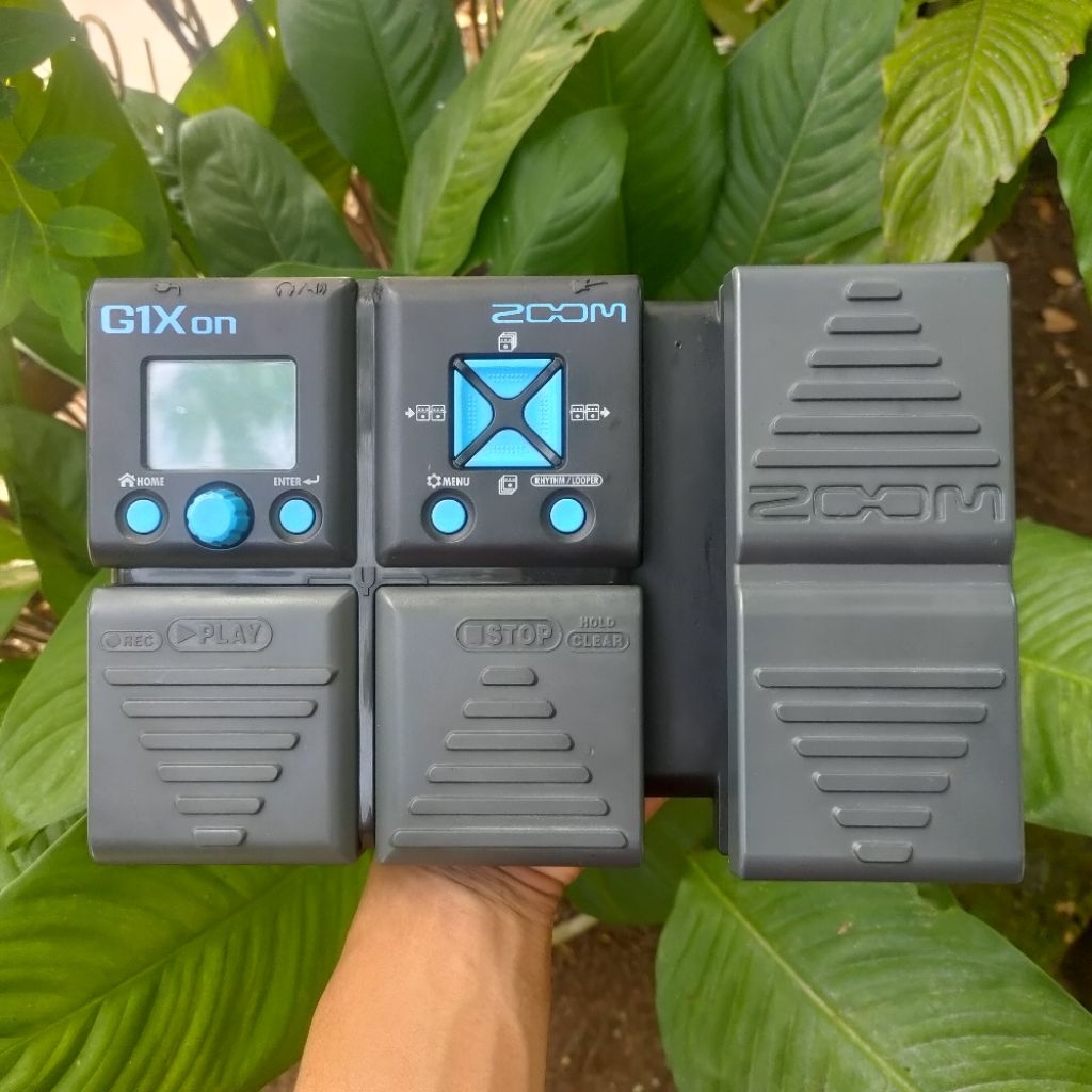 EFEK GITAR SECOND / EFEK GITAR BEKAS / ZOOM G1XON / ZOOM G1XON BEKAS / ZOOM G1XON SECOND
