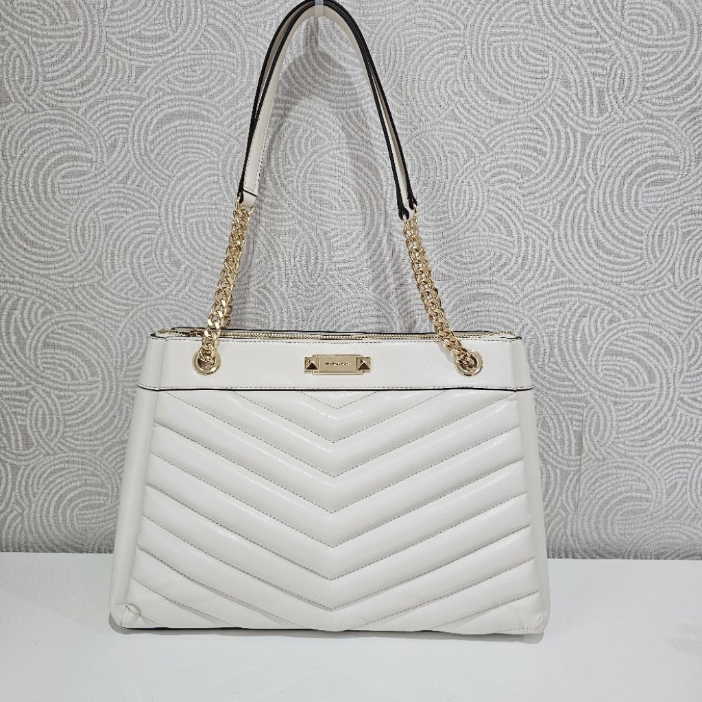 Jual Tas MK Whitney Quilted Leather Medium Chain Shoulder Tote White