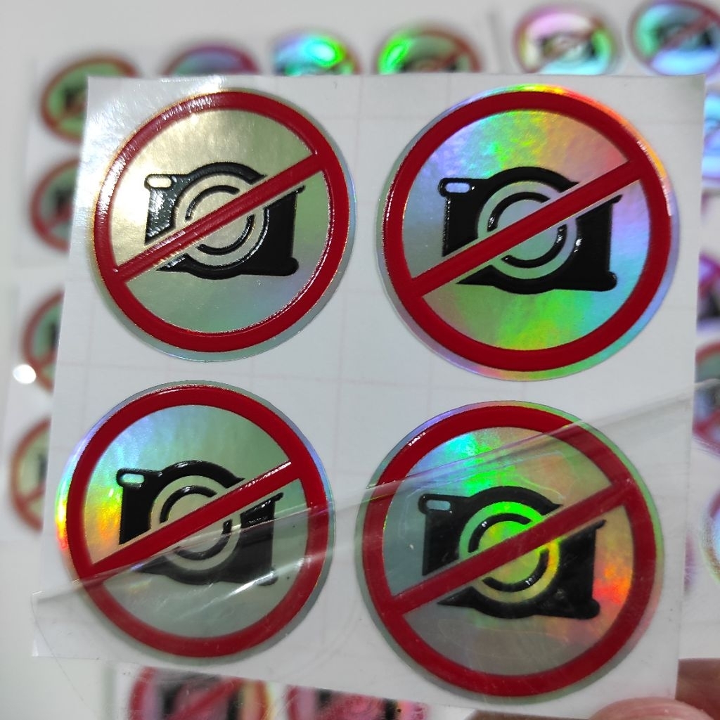 

STIKER TIMBUL UV DTF 3D DILARANG MOTRET KAMERA ISI 4 ANTI AIR MUDAH DITEMPEL