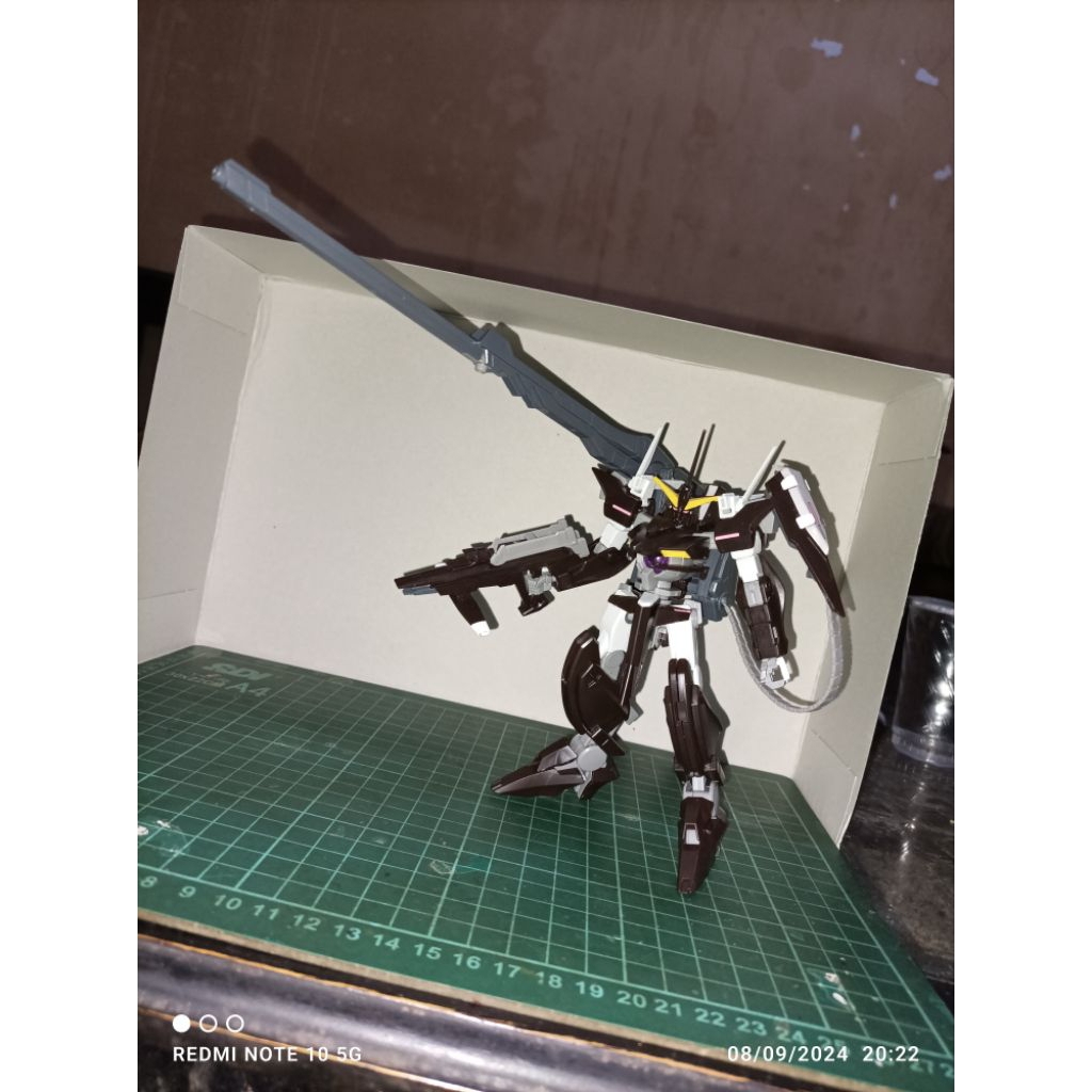 HG OO GUNDAM THRONE EINS BANDAI