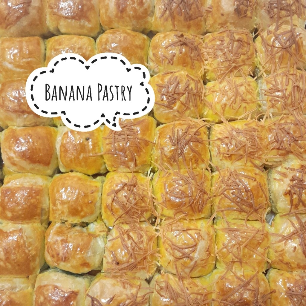 

Banana pastry Bolen Pisang Levana Bakery