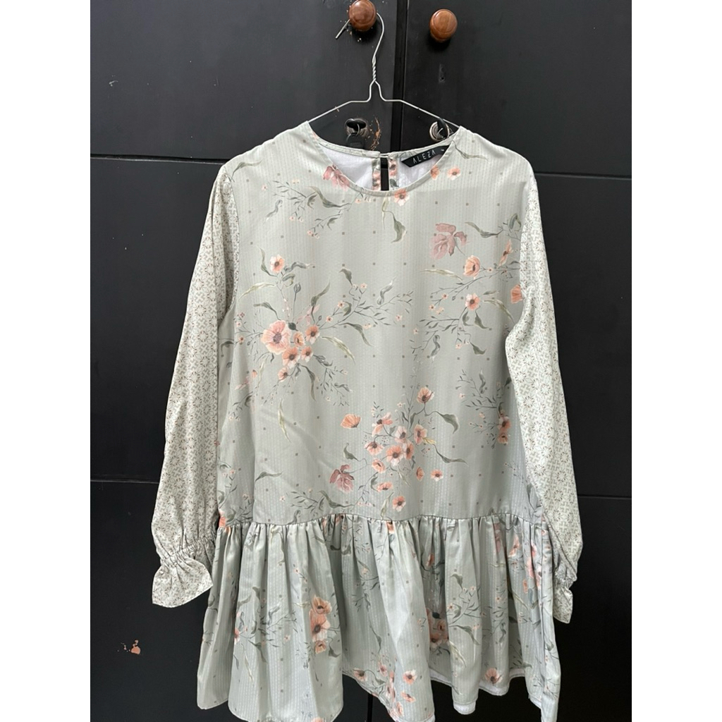 Preloved Aleza Label