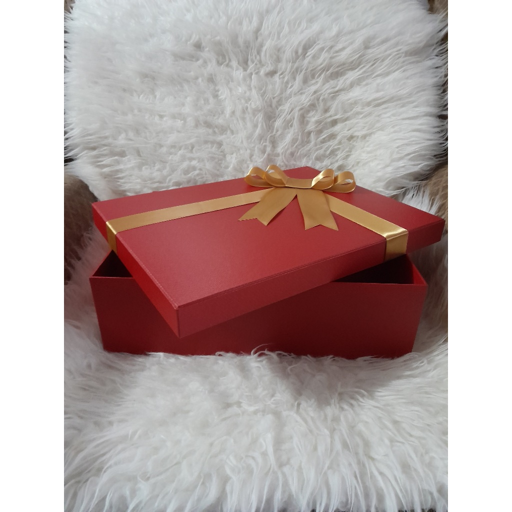 

Box Kotak Kado P 36cm, L 34cm, T 7cm / Box Kado Kotak Kado / Box Kado Besar Murrah