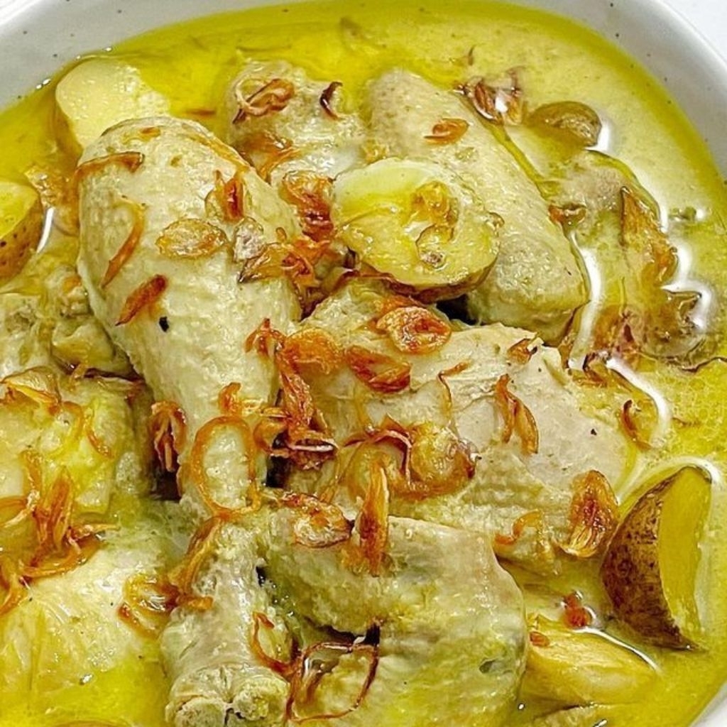 

opor ayam 1 ekor potong 10