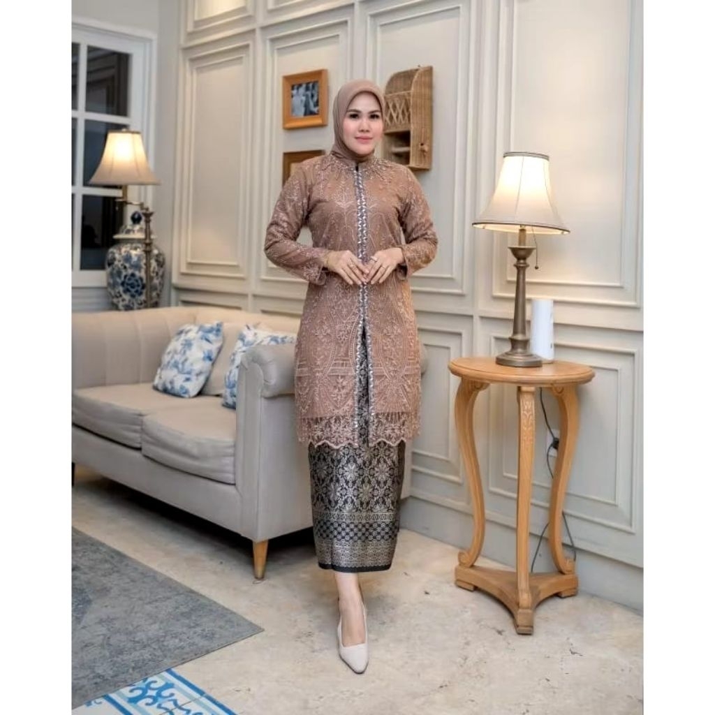 Setelan Tunik Payet Aldi / Kebaya Terbaru / Kebaya Lamaran / Kebaya Terlaris