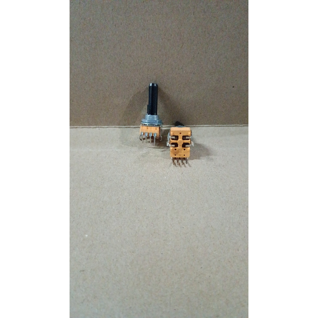 9026 potensio potentiometer mixer 4p 4pin 4kaki 4 pin kaki b103 b10k 10k