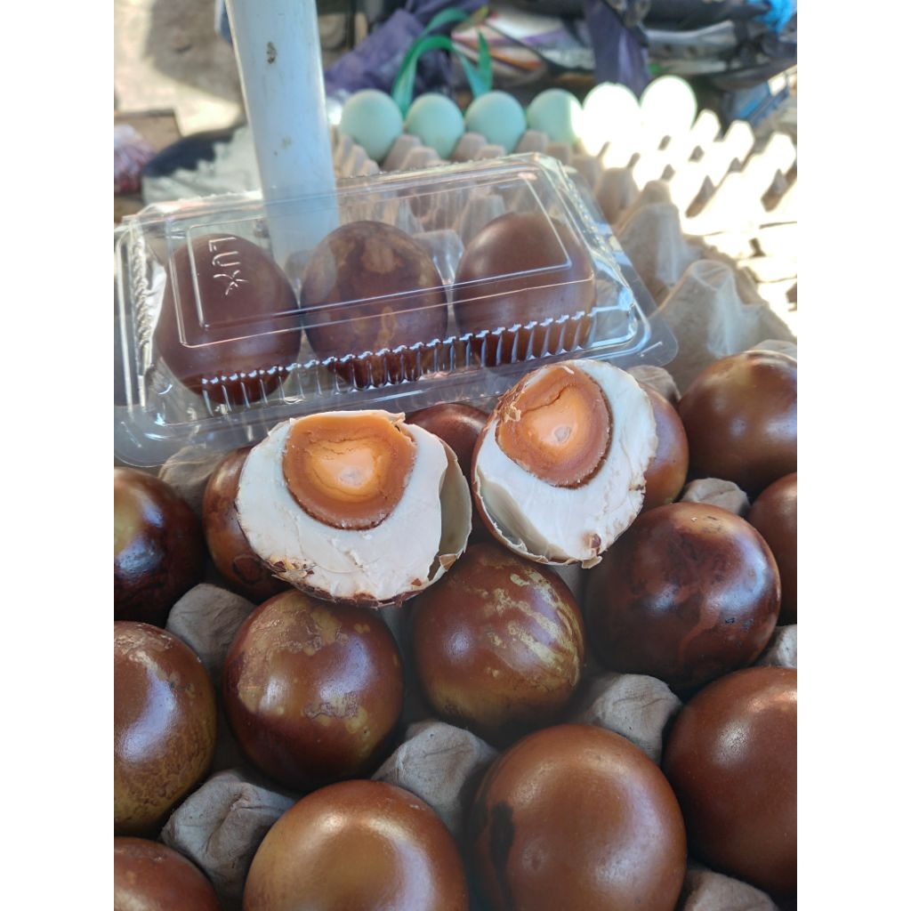 

telur asin bakar isi 6