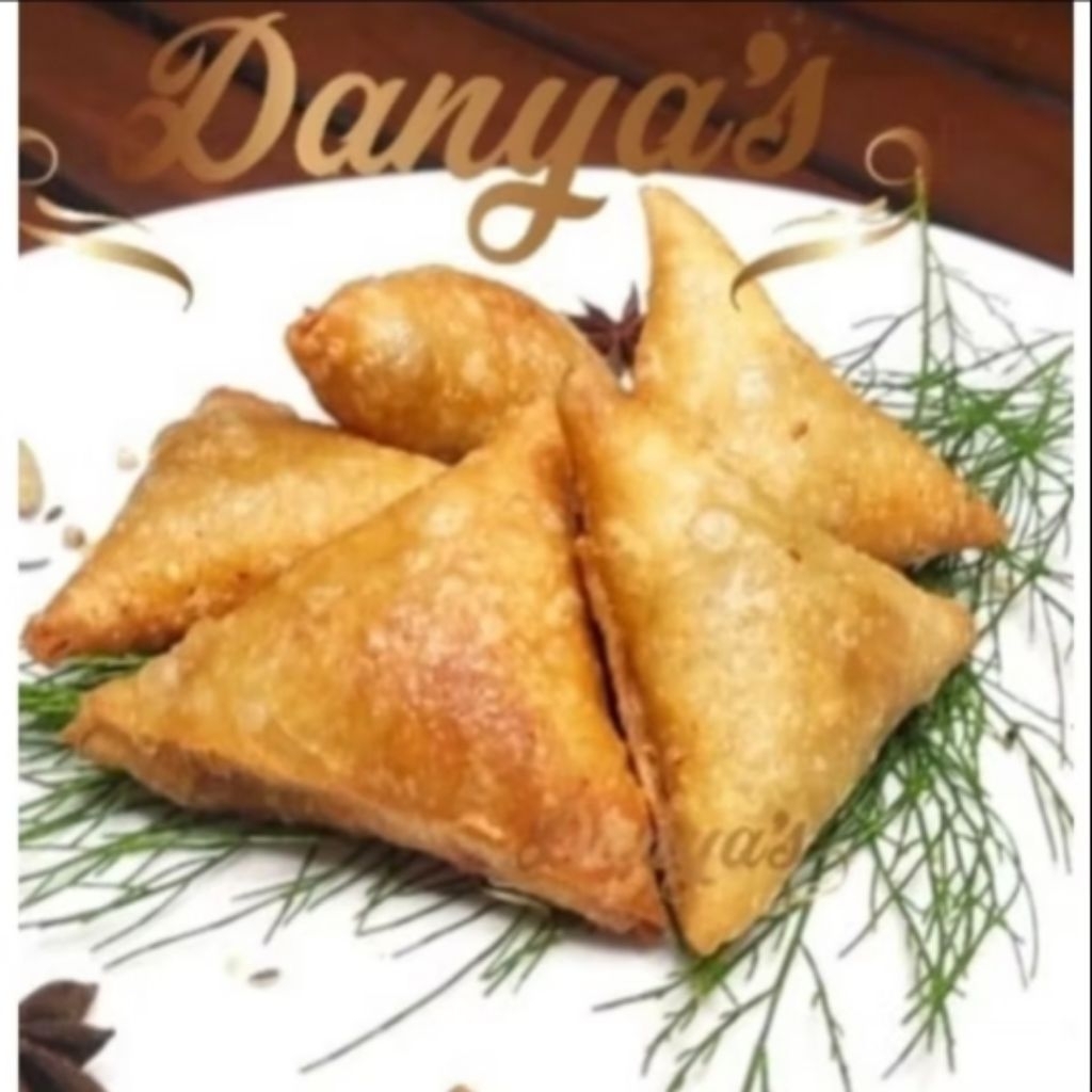 

Samosa Tuna Pedas Isi 10 DanyaFoodie