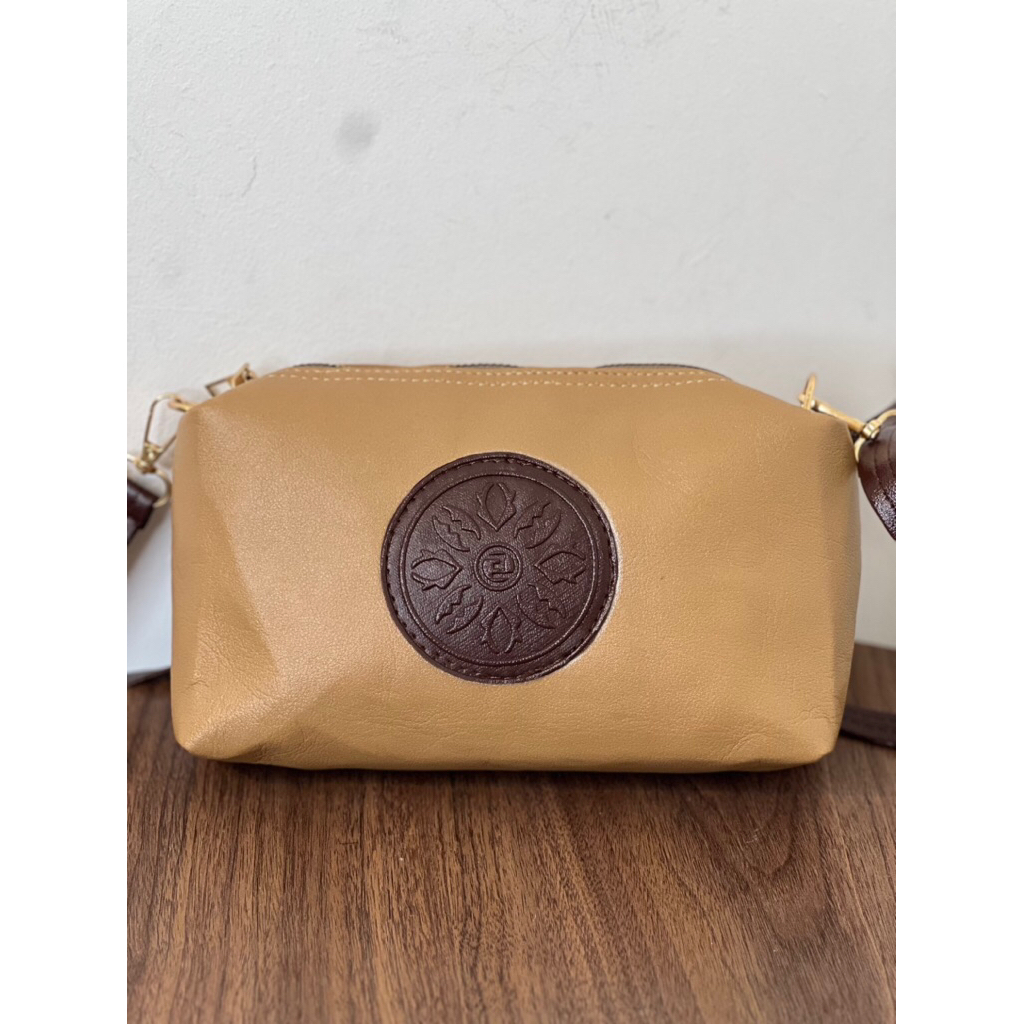 Tas selempang mini bailey