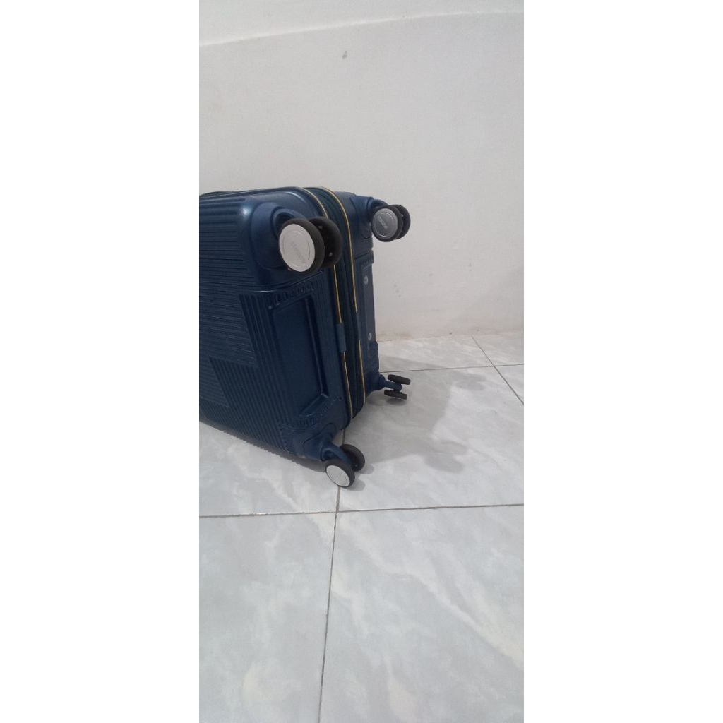 koper American tourister 26 inchi
