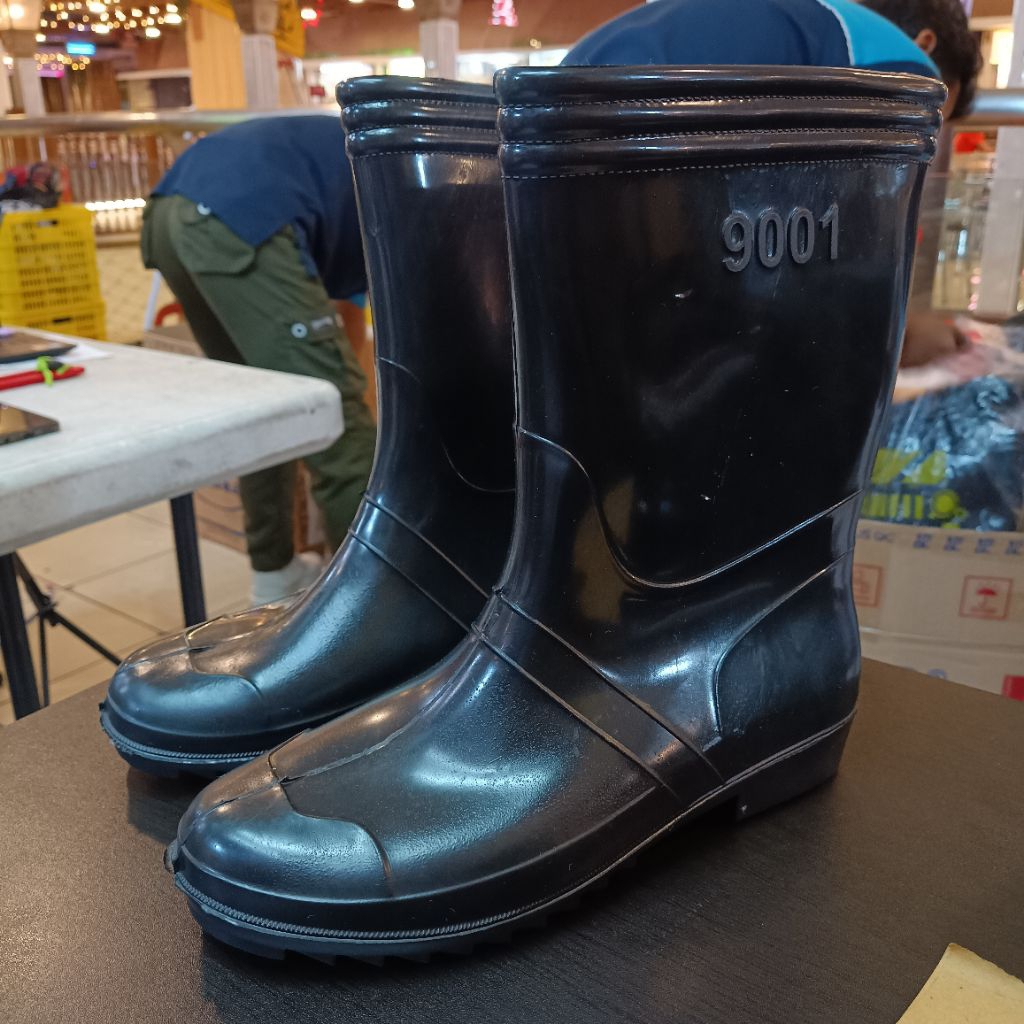 Sepatu Boot Karet Pendek Warna Hitam / Safety Shoes Boot Pvc / Sepatu Boot Warna Hitan
