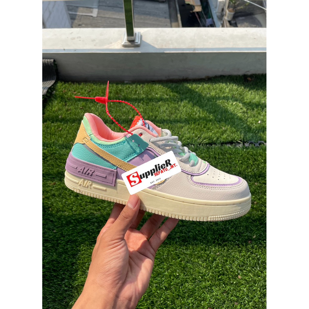 SEPATU SNEAKERS WANITA PALE IVORY