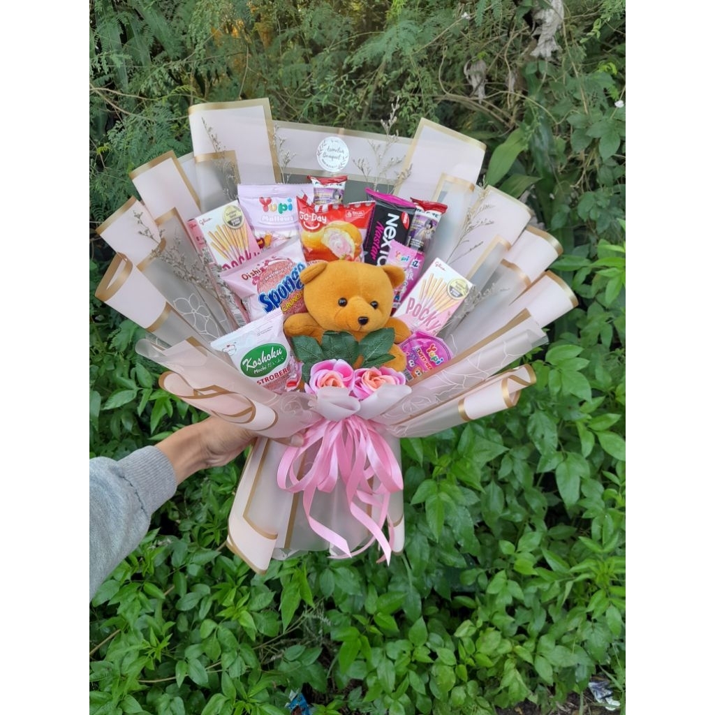 

Buket/Bouquet Boneka Mix Snack Bisa Request Warna Snack