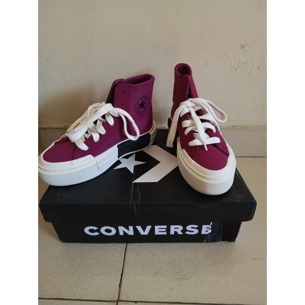 Converse women CTAS CRUISE HI berry (preloved)