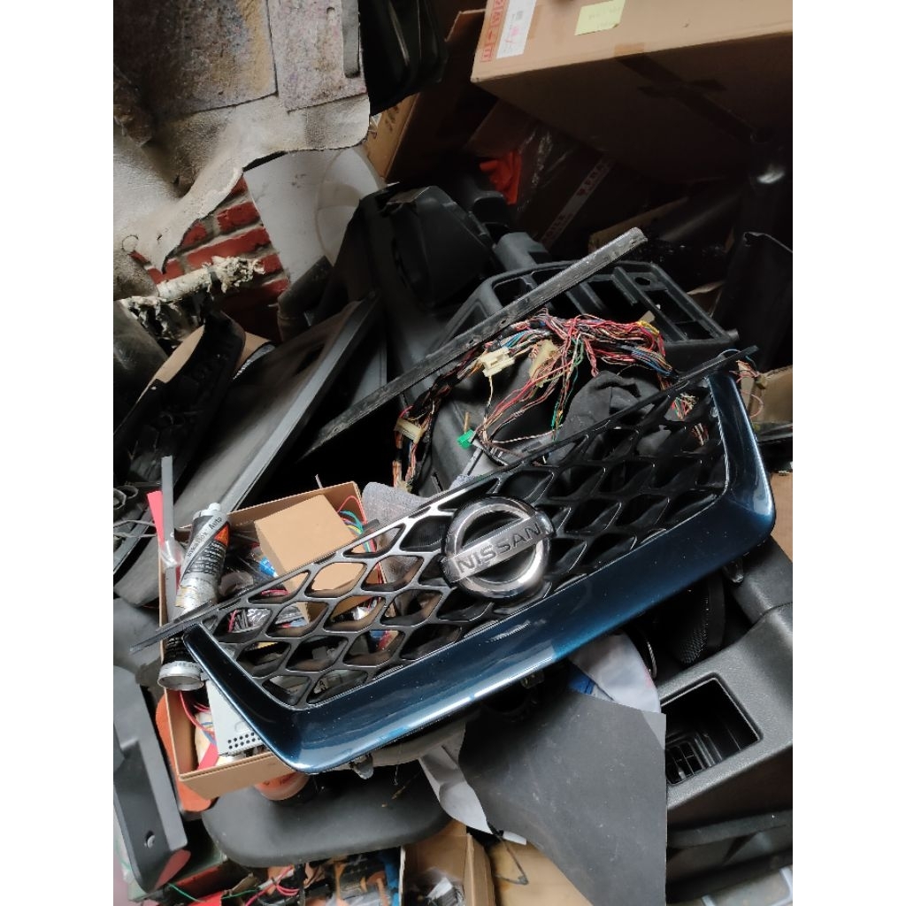 Grill Nissan Xtrail X-Trail T30 2002 - 2005