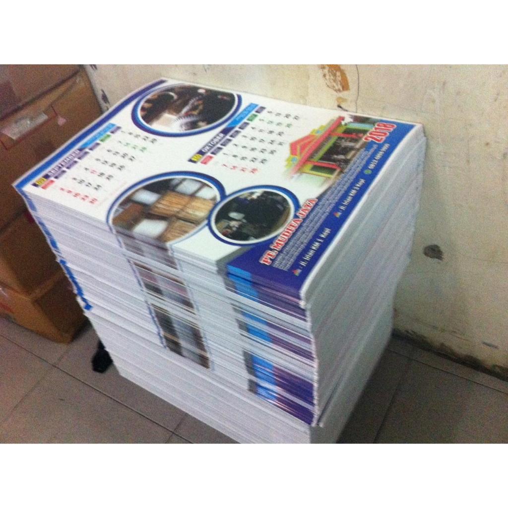 

cetak kalender dinding custom kalender 2026