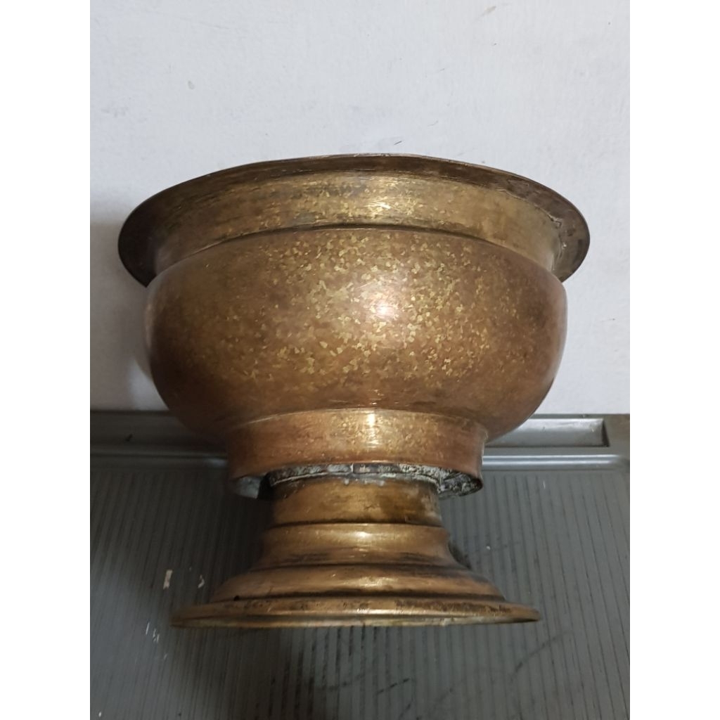 bokor kuningan antik model unik