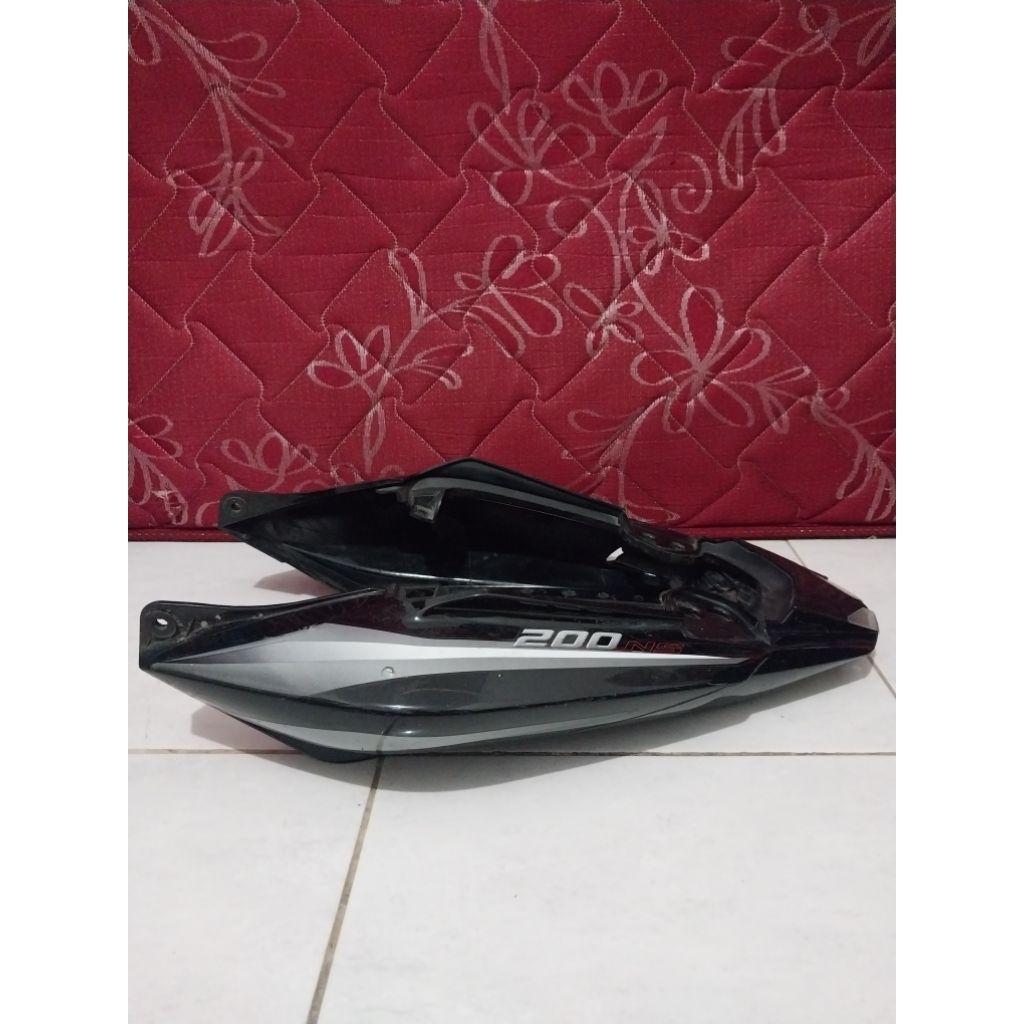 Body belakang Bajaj Fulsar 200 NS
