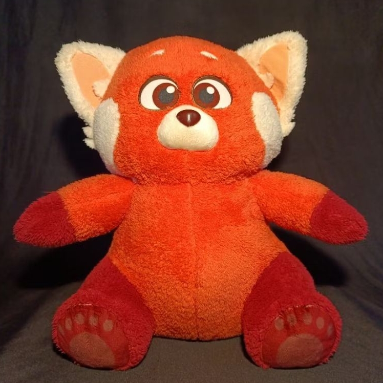 Aneka Boneka Turning Red