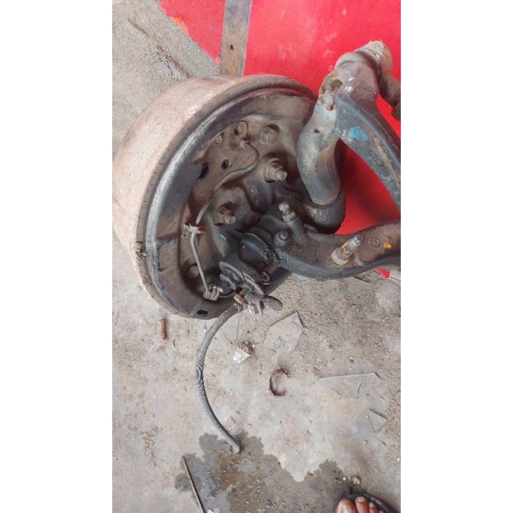 as pikul/balak hino dutro atau dyna