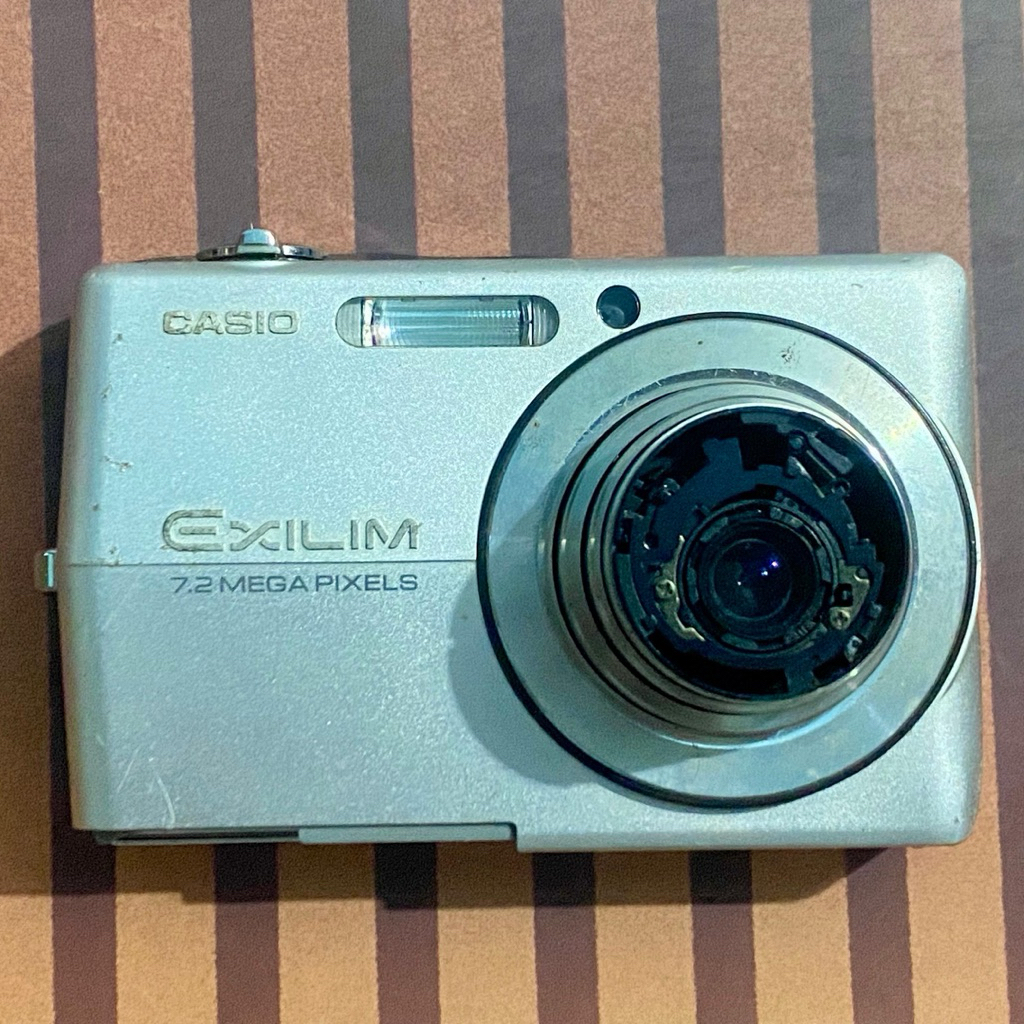 (Baca Desc) Kamera Pocket Casio EX Z700 Silver Murah Bekas