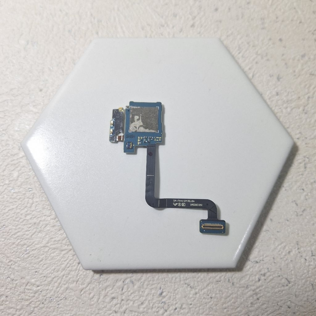 KABEL FLEXIBEL FLEXIBLE SINYAL SAMSUNG Z FOLD 2 ORIGINAL BEKAS COPOTAN | SM-F916