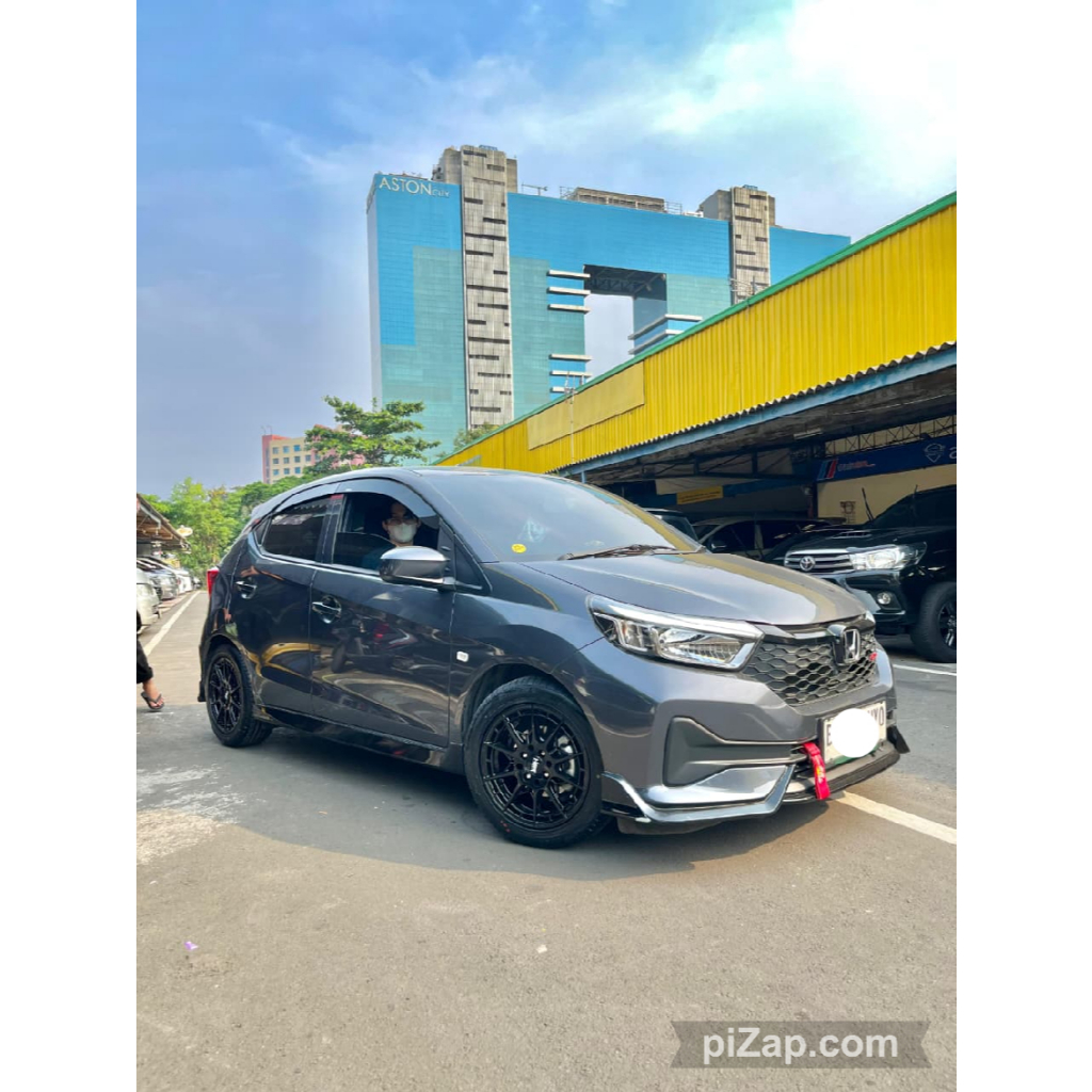 Paket Velg Dan Ban Mobil Racing Honda Brio Pakai Pelek HSR CK05 Ring 15 Ban Accelera Phi