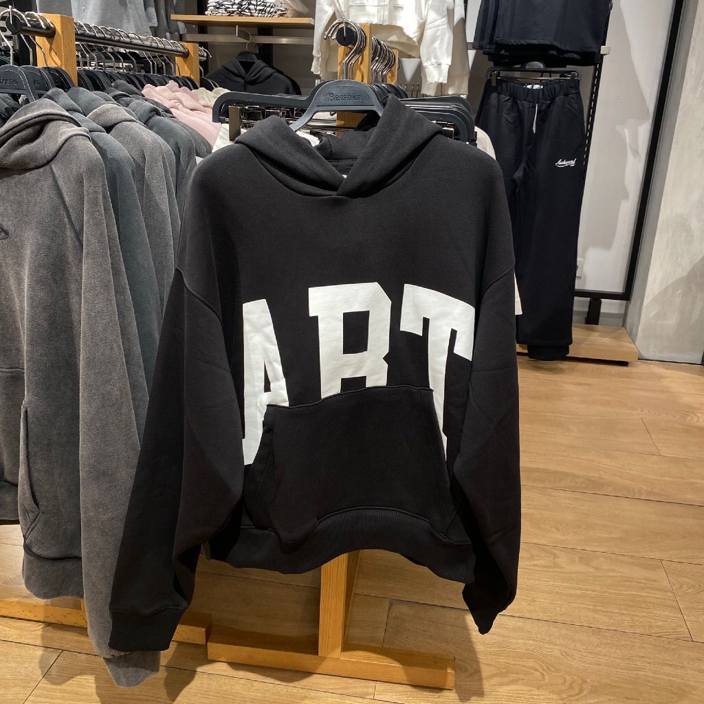 Jastipp. Hoodie Bershka (MAN)