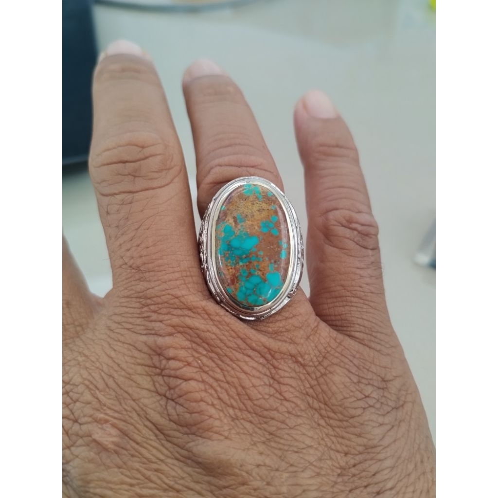 Pirus Persia urat emas