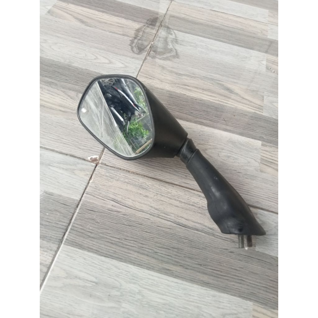 spion bajaj Pulsar 220F kiri original second