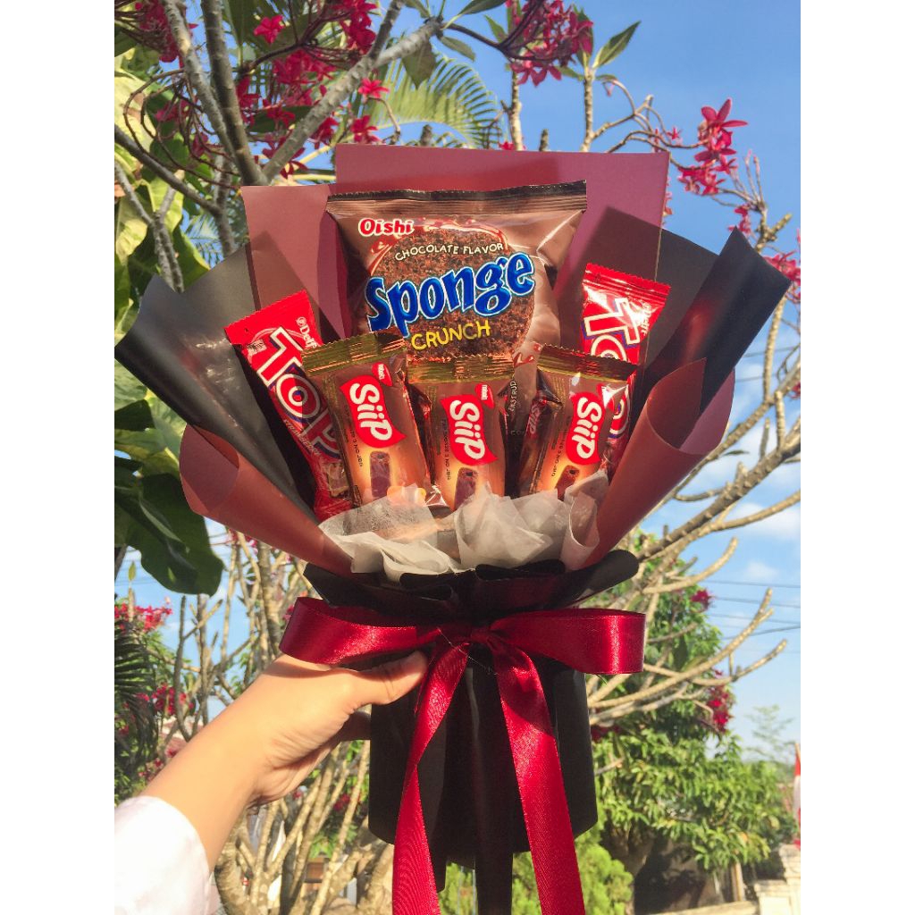 

Buket Wisuda, buket snack, buket bunga murah