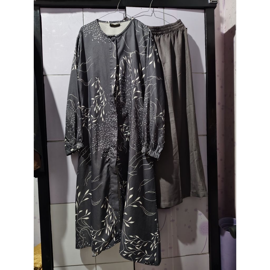 pesanan lemarikat - Preloved Set Long Tunik Ori NMR by NAMIRA