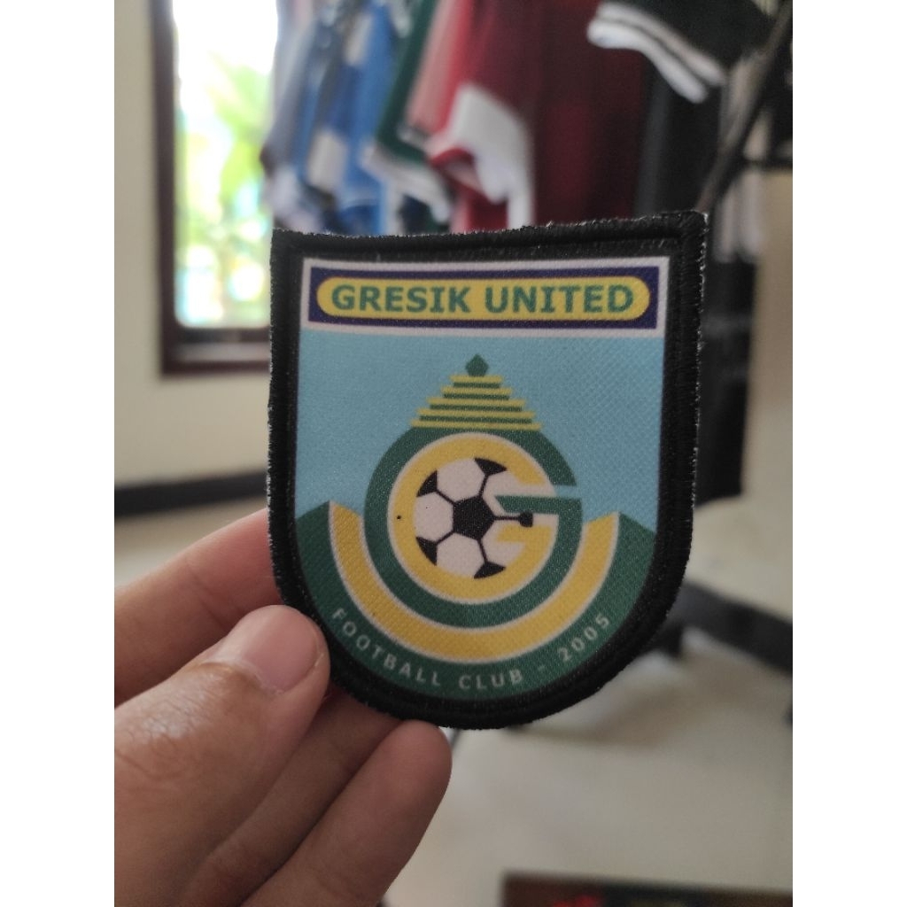 LOGO GRESIK UNITED
