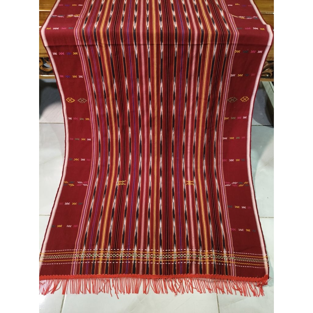 Ulos mangiring tali tali (titir-titir) pakaian adat pria Batak toba