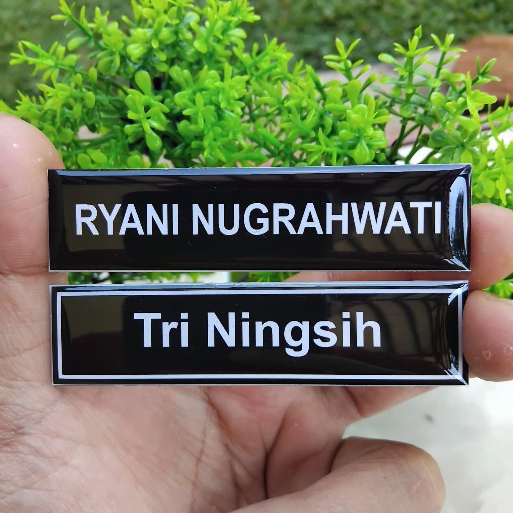 

PAPAN NAMA DADA PREMIUM HITAM PUTIH AKRILIK RESIN