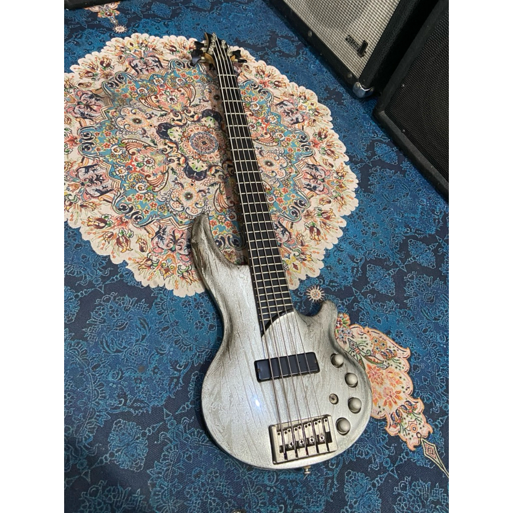Bass Cort Curbow 5 Strings