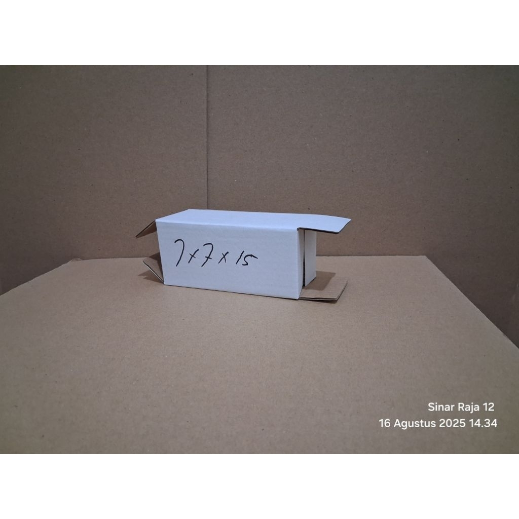 

Kardus Polos Baru 7x7x15 cm