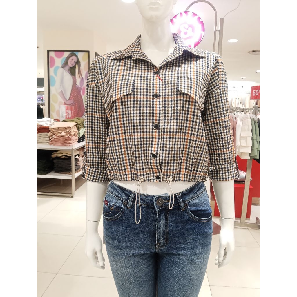 kemeja Ako crop motif kotak kotak