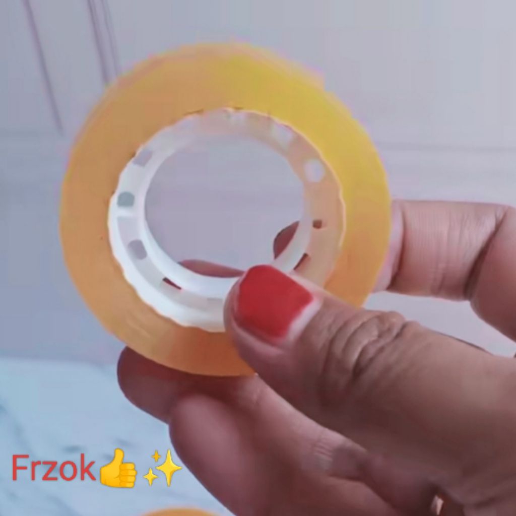 

Isolasi . Solasi Besar . Lakban kecil. solasi bening . Lem nachi . Nachi .