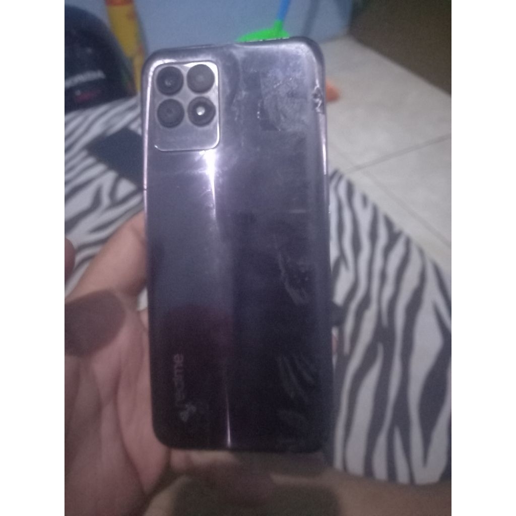 realme 8i matot